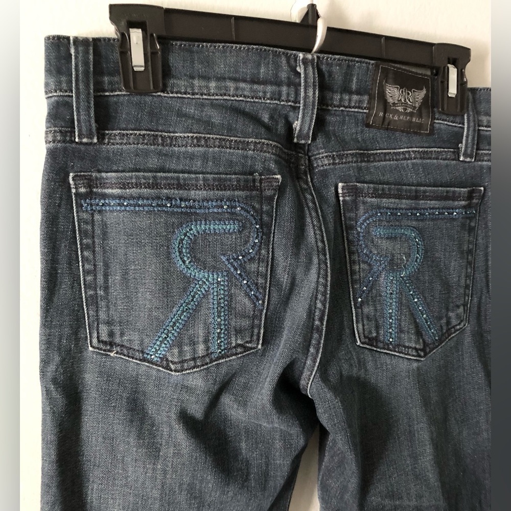 Rock & Republic Stella Blue Straight Jeans with Embroidered Rhinestone Y2K